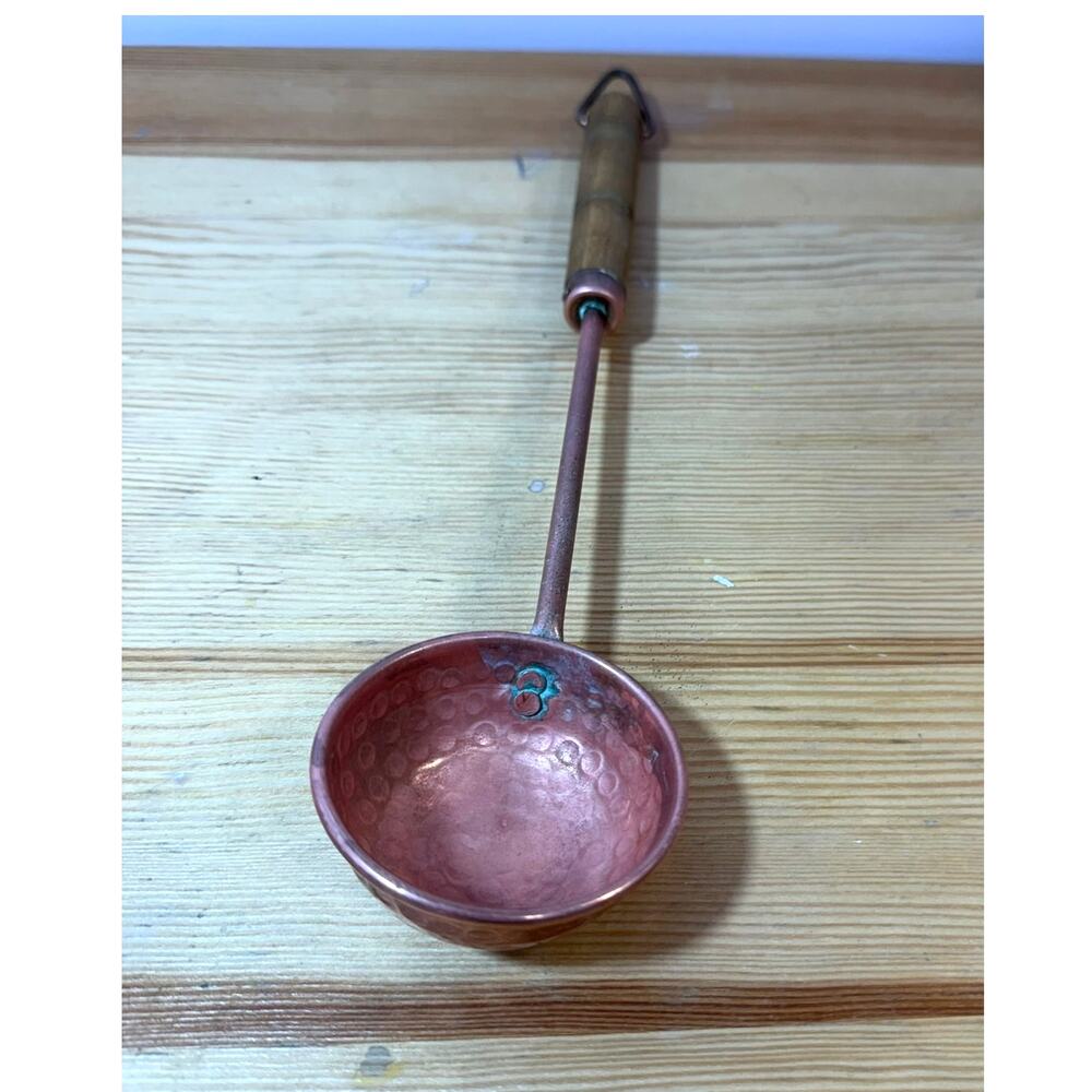 Vintage Hammered Copper Sauce Ladle Dipper Wood Handle Rustic Kitchen Decor
